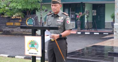 Momen Upacara Pengibaran Bendera 17 An, Dandim 0801/Pacitan Bacakan Amanat Panglima TNI