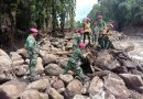 Prajurit Marinir Terus Cari dan Evakuasi Korban Banjir Bandang Sumatera Barat