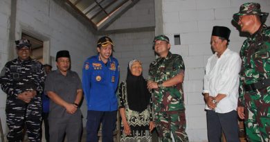 Senyum Mbah Paini Melihat Rumahnya Direhab TNI