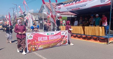 TNI-Polri Kawal Pawai Seni PAUD Sambut HUT Ke-81 RI di Munjungan