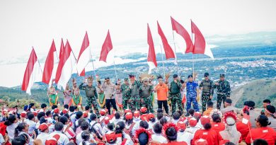 “Sang Merah Putih Terbesar di Indonesia Berkibar di Puncak Gunung Cycloop, Koops TNI Habema : Gegap Gempita Damai Persatuan dari Tanah Cenderawasih”