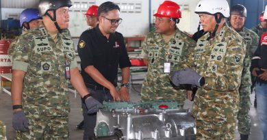 Kas Kormar Dampingi Kabaharwathan  Kemhan Pastikan Kesiapan Ranpur Tank PT-76 M