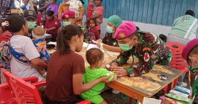 12 Hari Pascagempa, Marinir Masih Terus Bergerak Bantu Warga NTT