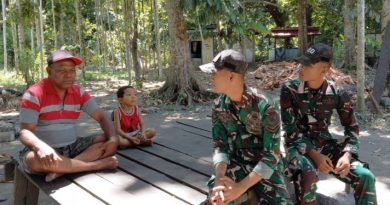 Prajurit Yonif TP 810/Beyea Emare Mamare (BEM) Gelar Ngobras Bersama Warga Doyo, Pererat Kemanunggalan TNI-Rakyat