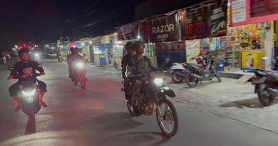 Hadir Berikan Rasa Aman, Yonif TP 810/BEM Gelar Patroli Bermotor Malam Hari di Wilayah Doyo Baru