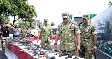 Pangdam Pattimura  Terima 75 Senjata Peninggalan Konflik Sosial Maluku Utara, Diserahkan Secara Sukarela oleh Warga Masyarakat