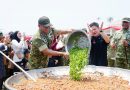 Wakil Panglima TNI Bagikan Sembako dan Tinjau Masak Kuali Merah Putih Bobon Santoso, Perkuat Kebersamaan TNI dan Rakyat