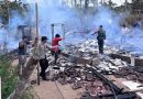 TNI, Polri dan Warga Bersinergi Padamkan Kebakaran Rumah di Trenggalek