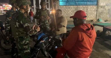 Malam Tak Surutkan Semangat, 810/BEM Patroli untuk Rakyat Doyo Baru