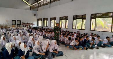 Danposramil Suruh Sosialisasikan Rekrutmen TNI AD kepada Siswa SMKN 1 Suruh