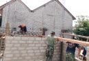 Tembok Rumah Agus Suwandi Terus Ditinggikan, Satgas TMMD ke-130 Kodim Tulungagung Percepat Pembangunan RTLH