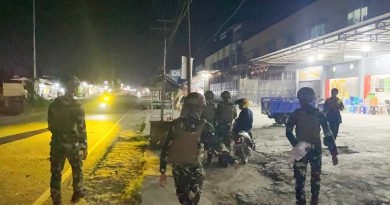 Jaga Keamanan Wilayah Binaan, Prajurit Yonif  TP 810/BEM Gelar Patroli Malam di Doyo Baru