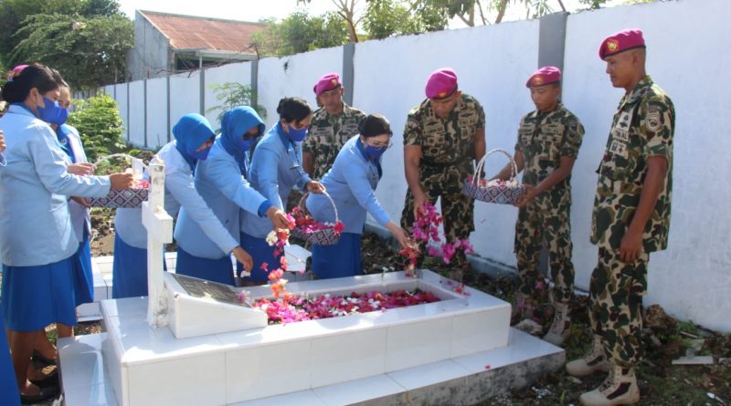 Jelang HUT Ke – 77 Korps Marinir TNI AL Prajurit Komodo Petarung Ziarah ...