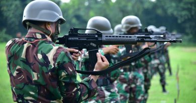Prajurit Yontankfib 2 Marinir Laksanakan Penilaian Kemampuan Dasar Menembak