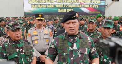 Panglima TNI  Keberangkatan 850 Prajurit Batalyon Infanteri Satgas Operasi Pengamanan Papua
