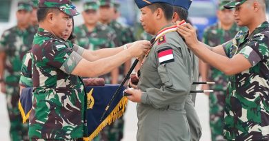 Panglima TNI Beri Penghargaan Dharma Pertahanan kepada Tim Misi Bantuan Palestina, Metode Air Drop
