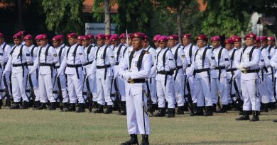 Yonranratfib 2 Marinir Peringati HUT Ke-79 TNI Tahun 2024 Di Kesatrian Marinir Soepraptono