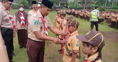 TNI-Polri Bersinergi: Wujudkan Generasi Muda Berkarakter lewat Pelantikan Pramuka di Dongko