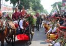 Puncak Hari Jadi Tulungagung ke-819, Dandim Ikuti Tradisi Bersih Nagari Mengenakan Pakaian Adat Jawa