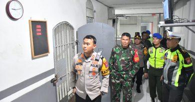 Masa Tenang, TNI – Polri di Pororogo Lakukan Patroli Gabungan