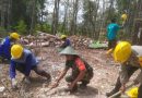 Bantu Warga, Babinsa Kodim Ponorogo Ikut Kerja Bakti Bangun Gedung MI