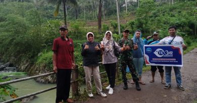 TNI dan Warga Dongko Bergandeng Tangan Lestarikan Ekosistem Sungai