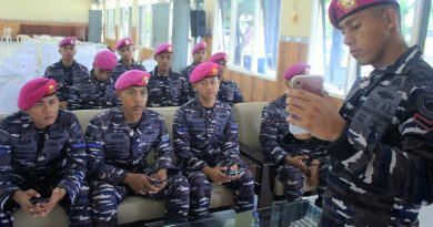 Prajurit Yonranratfib 2 Mar TNI AL Laksanakan Kuesioner Survey Kepuasan Publik dan Persepsi Anti Korupsi