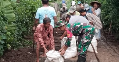 Peltu Heri Bersama Warga Gelar Kerja Bakti Atasi Dampak Tanggul Jebol