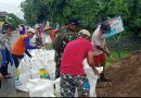 Babinsa dan Warga Bersatu Perbaiki Talud Sungai Cangkring: Jaga Desa Tetap Aman