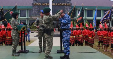 Pangkoopsud II Dikukuhkan sebagai Warga Kehormatan Divisi Infanteri 3 Kostrad