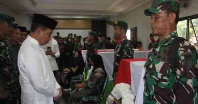 TNI Berduka: Panglima TNI Hadiri Upacara Pelepasan Jenazah Prajurit Korban Ledakan Munisi