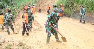 Longsor Trenggalek: Enam Warga Masih Hilang, Tim Gabungan Berjuang Tembus Akses Longsor Di Trenggalek
