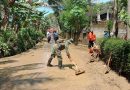 Banjir Rendam Desa Ngares Trenggalek, TNI-BPBD Sigap Bersihkan Lumpur Pasca Genangan