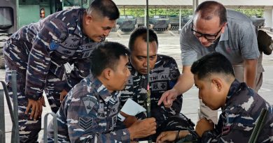 Tingkatkan Transformasi Teknologi Komunikasi Taktis, Prajurit Yonranratfib 2 Mar Pelatihan Alkom Kendaraan Tempur