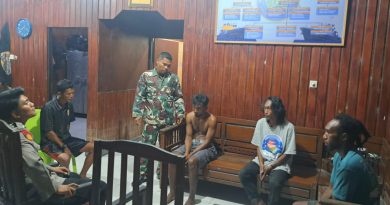 Aksi Babinsa Koramil Agimuga Bersama Personel Lanal Timika Amankan Pengedar Sekaligus Pemakai Narkoba