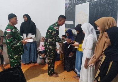 Prajurit Yonif 8 Mar Satgasmar PAM Puter Pulau Rondo berbagi berkah Ramadan santuni Anak Yatim di Sabang Prajurit Yonif 8 Mar Satgasmar PAM Puter Pulau Rondo berbagi berkah Ramadan santuni Anak Yatim di Sabang