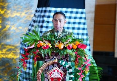 Panglima TNI Apresiasi Dharma Pertiwi pada HUT ke-62: Perkuat Peran Keluarga Menuju Indonesia Maju Panglima TNI Apresiasi Dharma Pertiwi pada HUT ke-62: Perkuat Peran Keluarga Menuju Indonesia Maju