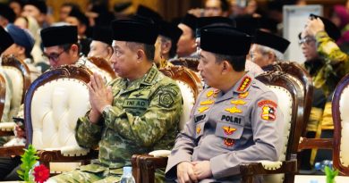 Panglima TNI Hadiri Silaturahmi Nasional Ormas Islam dan Halal Bihalal Idul Fitri 1447 H MUI Panglima TNI Hadiri Silaturahmi Nasional Ormas Islam dan Halal Bihalal Idul Fitri 1447 H MUI