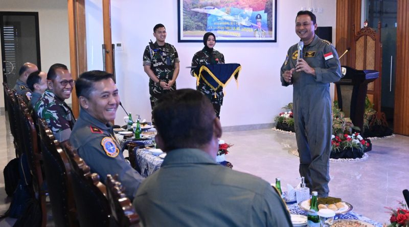 Kunjungi Lanud Sultan Hasanuddin, Kasau Tekankan Perwira TNI AU Harus Adaptif, Berkarakter, dan Tunjukkan Kualitas Kepemimpinan