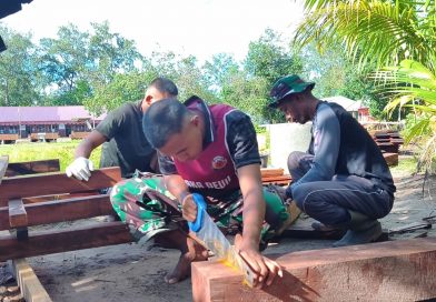 Satgas TMMD Bangun Fasilitas 5 Unit MCK Umum untuk Warga Kampung Keakwa