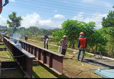 Semangat Ibu Ibu Dukung Suksesnya Pembangunan Jembatan Perintis Garuda di Ponorogo