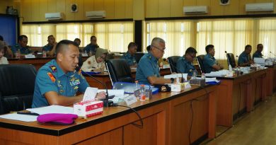 Danmenkav 2 Mar Menjadi Dosen Penguji Penilaian Skripsi Pasis AAL Angkatan 71