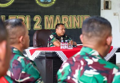 Wujud Kepedulian Pimpinan, Komandan Resimen Kavaleri 2 Marinir Berikan Jam Komandan