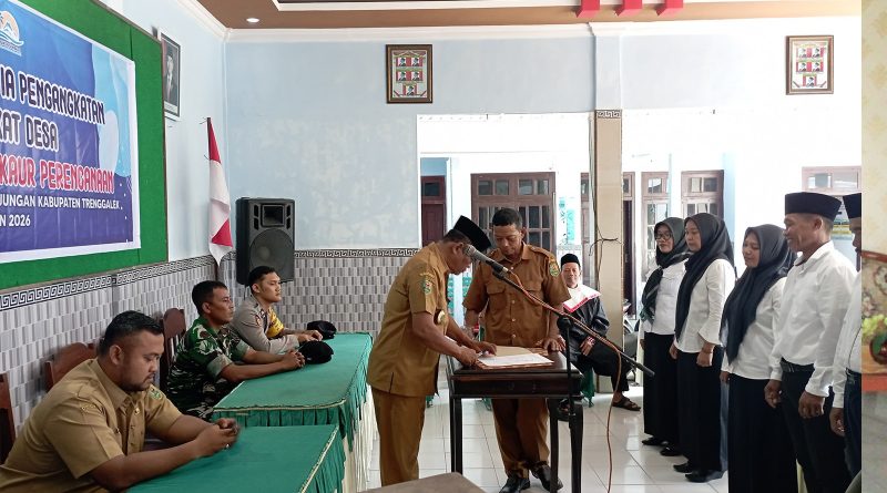 TNI-Polri dan Pemkab Trenggalek Kawal Pelantikan Panitia Pengangkatan Perangkat Desa Craken