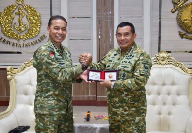 Pangkormar Terima  Courtesy Call Pangkogabwilhan III di Kesatrian Marinir Hartono Cilandak