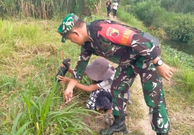 Babinsa Desa Plosokandang Dampingi Penanaman 500 Pohon Peringati Hari Lingkungan Hidup Sedunia 2026