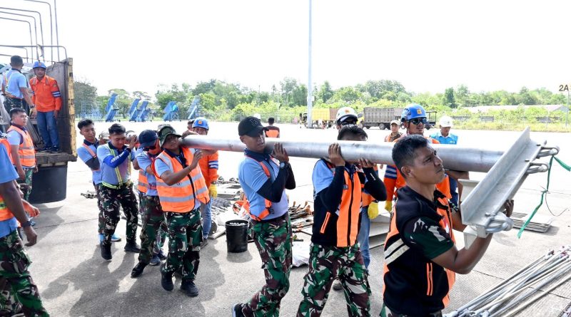 Menembus Jarak Demi Terangnya Negeri, Lanud Sjamsudin Noor Dukung Misi Airbus A-4002M TNI AU Percepat Pemulihan Kelistrikan Sumatera Menembus Jarak Demi Terangnya Negeri, Lanud Sjamsudin Noor Dukung Misi Airbus A-4002M TNI AU Percepat Pemulihan Kelistrikan Sumatera