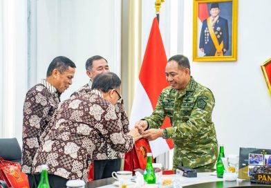 Panglima TNI Terima Audiensi Pengurus Pusat PPAD Panglima TNI Terima Audiensi Pengurus Pusat PPAD