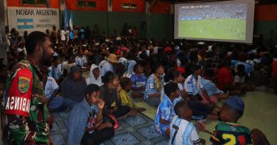 Kodim 1714/Puncak Jaya Gelar Nobar Piala Dunia 2026, Pererat Keakraban Bersama Masyarakat