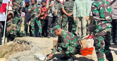 Pangdam XVII/Cenderawasih Pimpin Peletakan Batu Pertama Jembatan Garuda Merah Putih di Mimika Pangdam XVII/Cenderawasih Pimpin Peletakan Batu Pertama Jembatan Garuda Merah Putih di Mimika